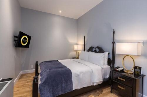 Photo of Bedroom in Baie-St-Paul