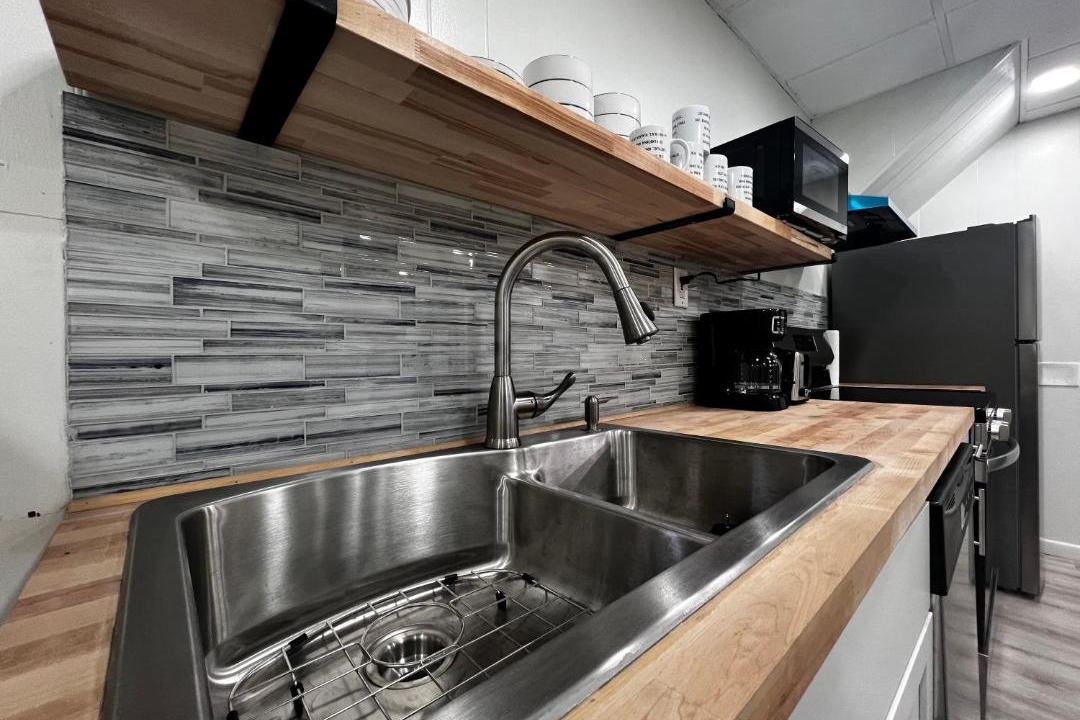 Photo of Kitchen in Downtown Niagara Falls