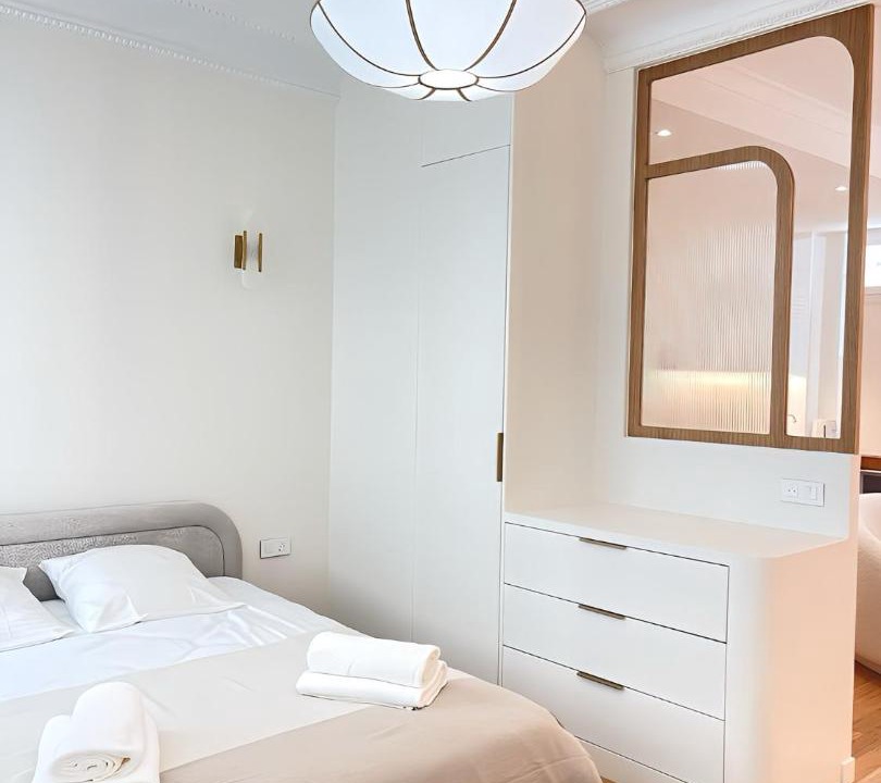 Photo of Bedroom in Chaillot