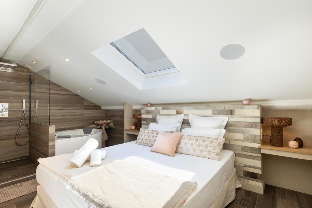 Photo of Bedroom in Terreaux - Bat d'argent