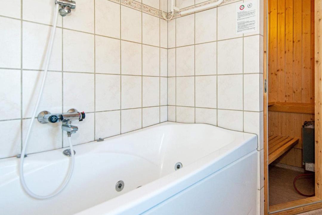 Photo of Bathroom in Knebel