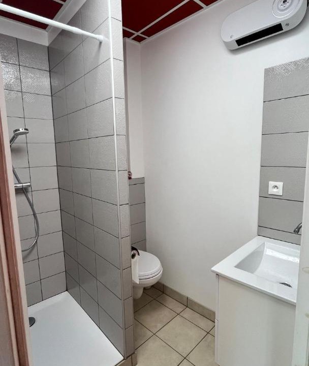 Photo of Bathroom in Florentin-la-Capelle