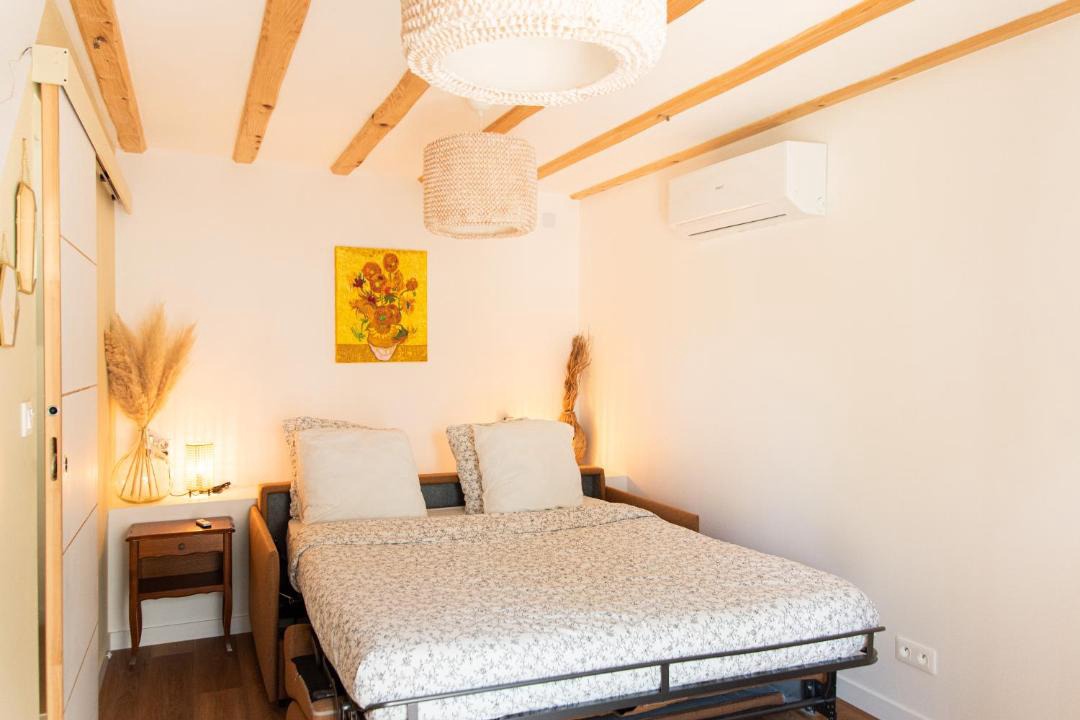 Photo of Bedroom in Saint-Etienne-la-Varenne