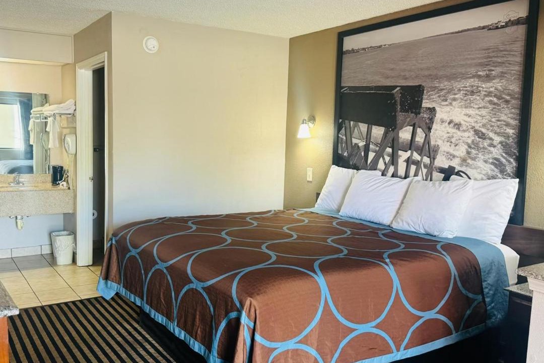 Photo of Bedroom in Broadmoor