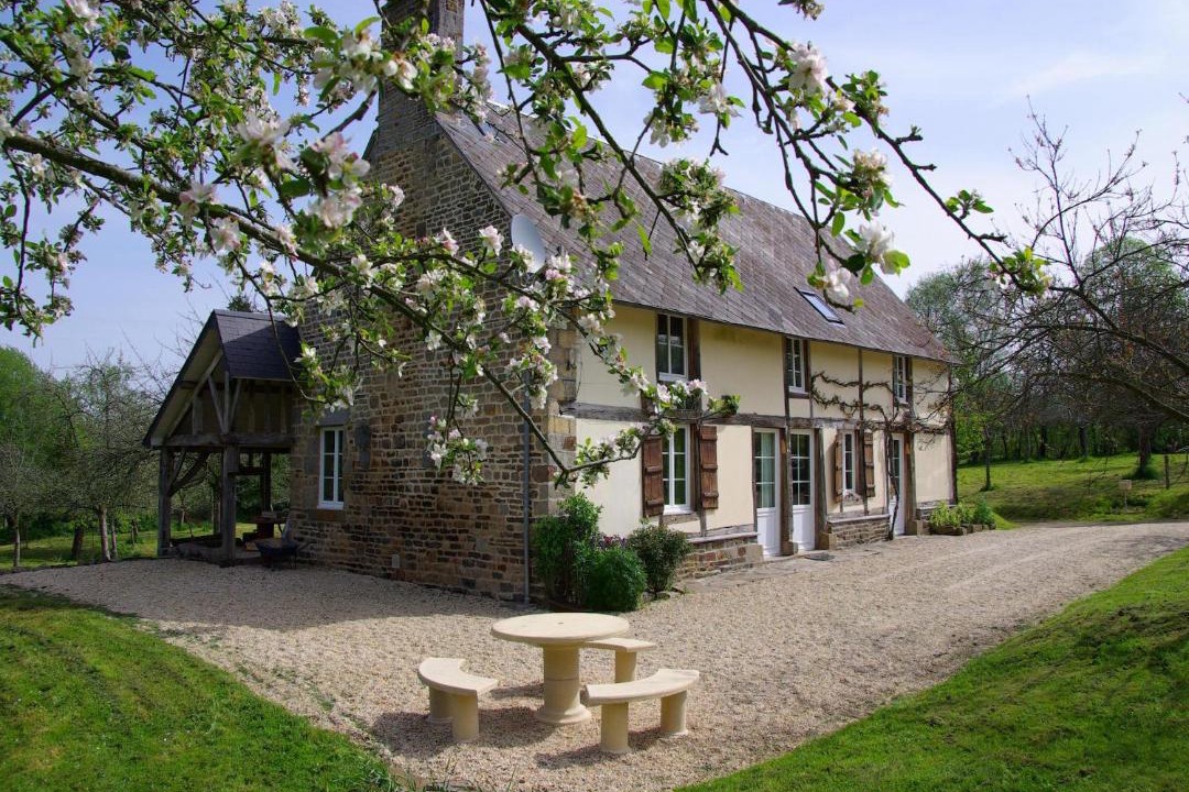 Photo of Others in Isigny-le-Buat