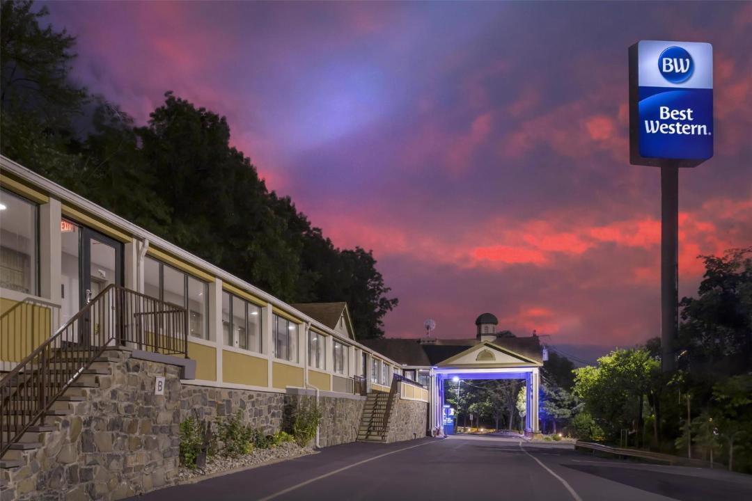 Photo of Others in Fort Lee