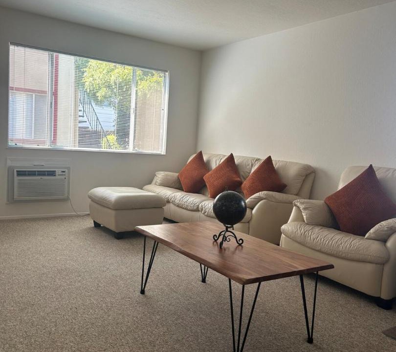 Photo of Livingroom in Concord