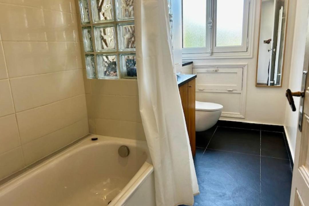 Photo of Bathroom in 12th Arrondissement