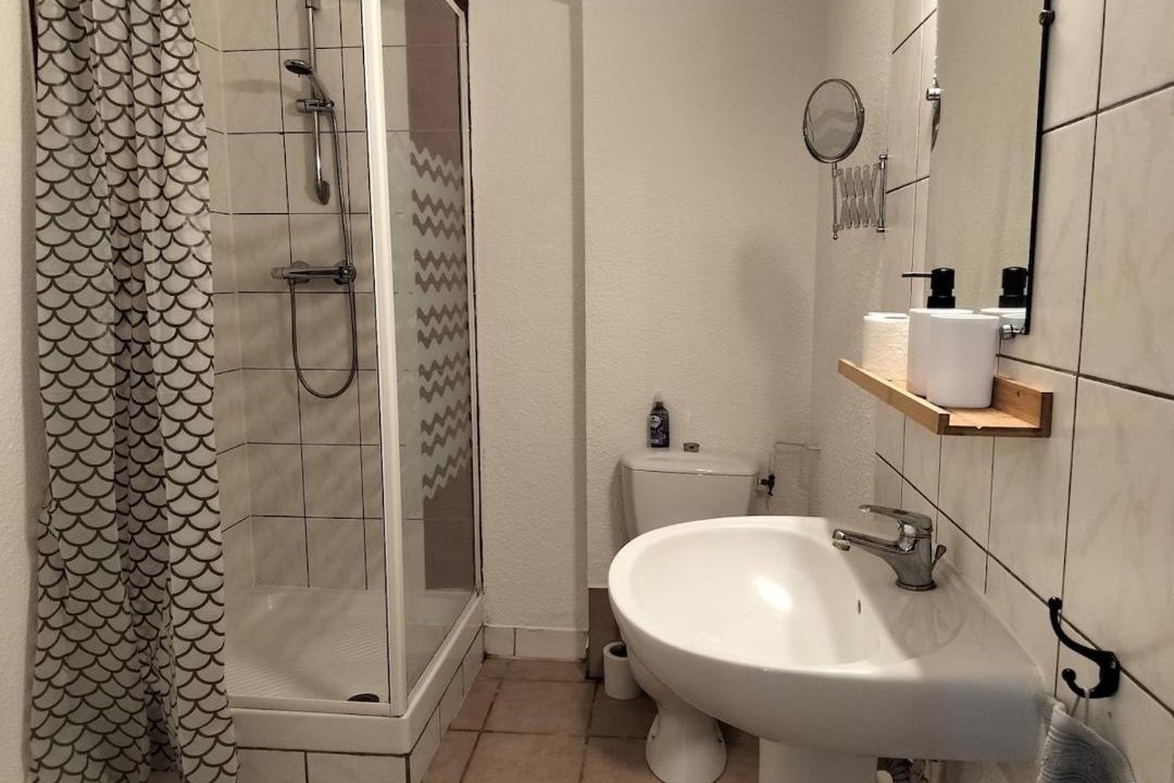 Photo of Bathroom in Castelnaudary