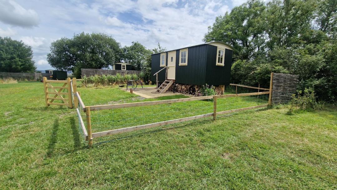 Photo of Others in Tunley