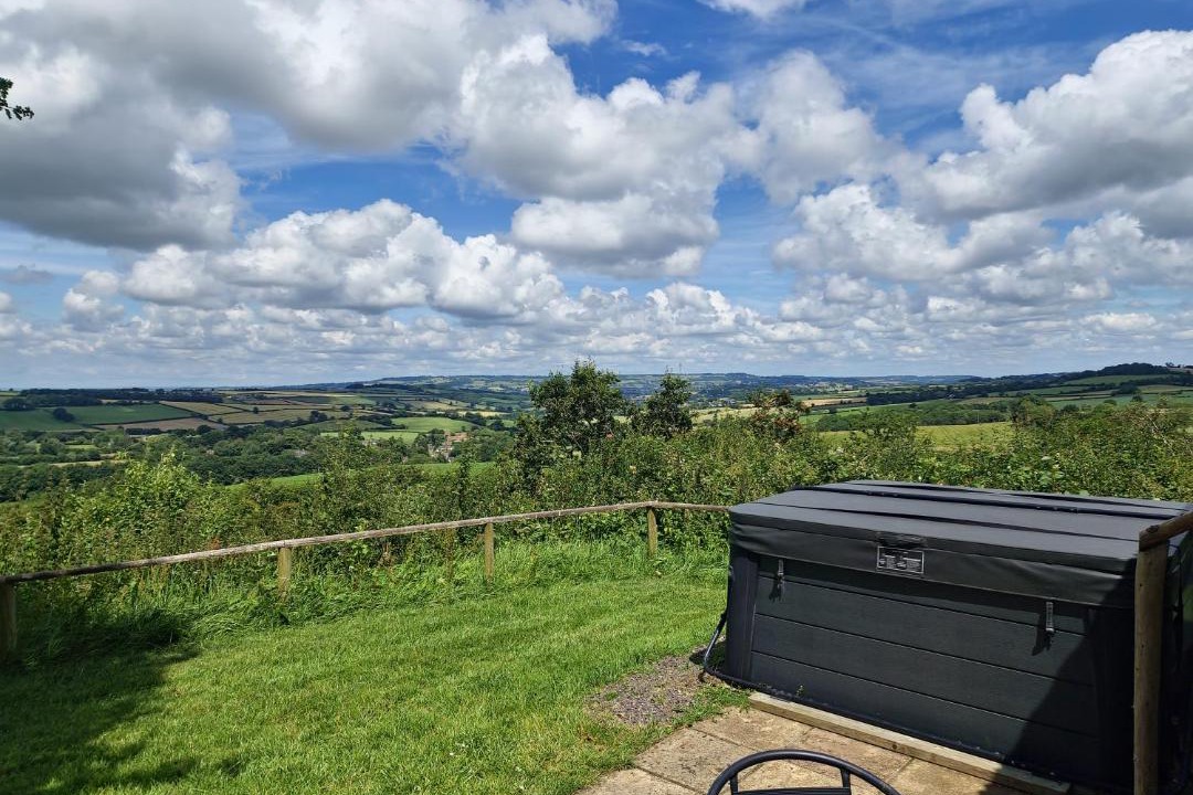 Photo of Others in Tunley