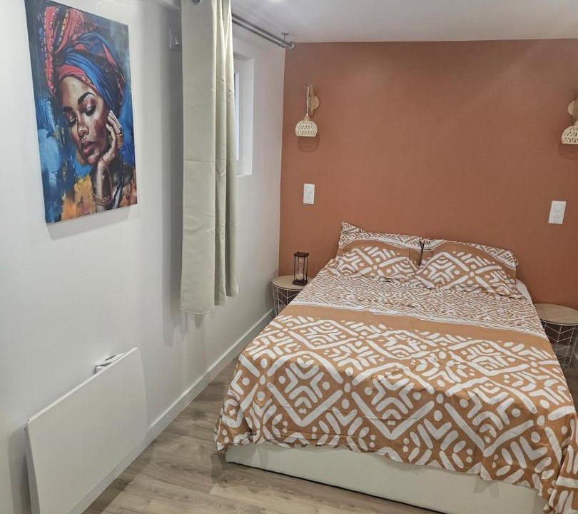 Photo of Bedroom in Morangis