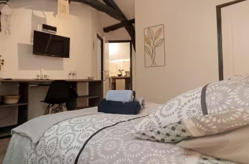 Photo of Bedroom in Varennes-Vauzelles