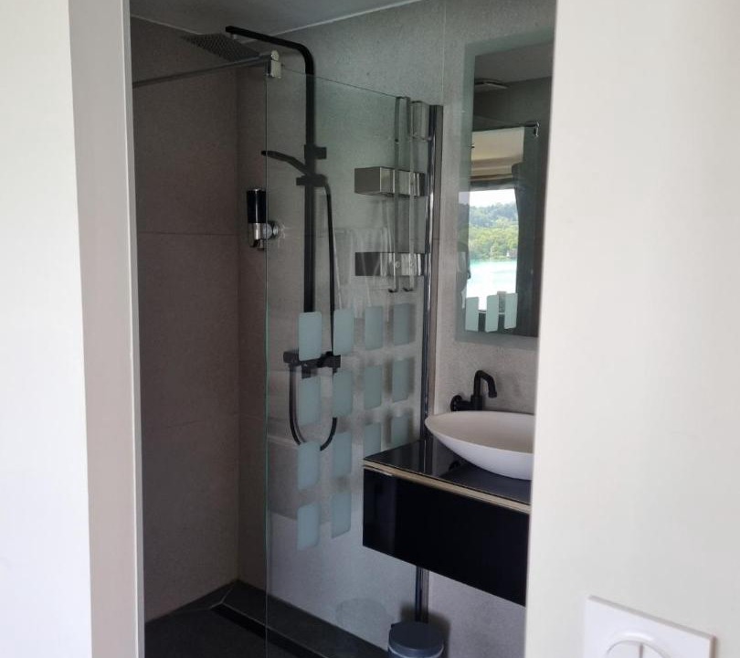 Photo of Others in Aiguebelette-le-Lac