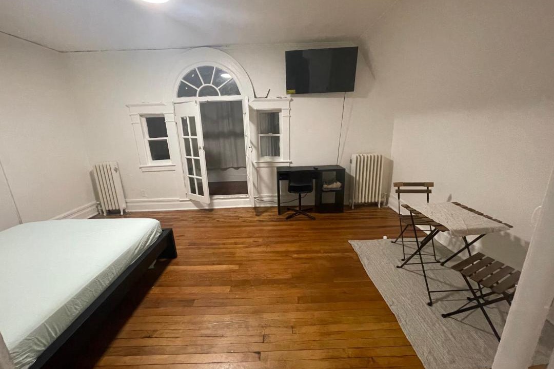 Photo of Bedroom in South Side