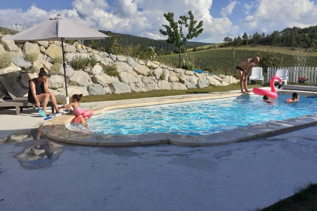 Photo of Others in Volvent