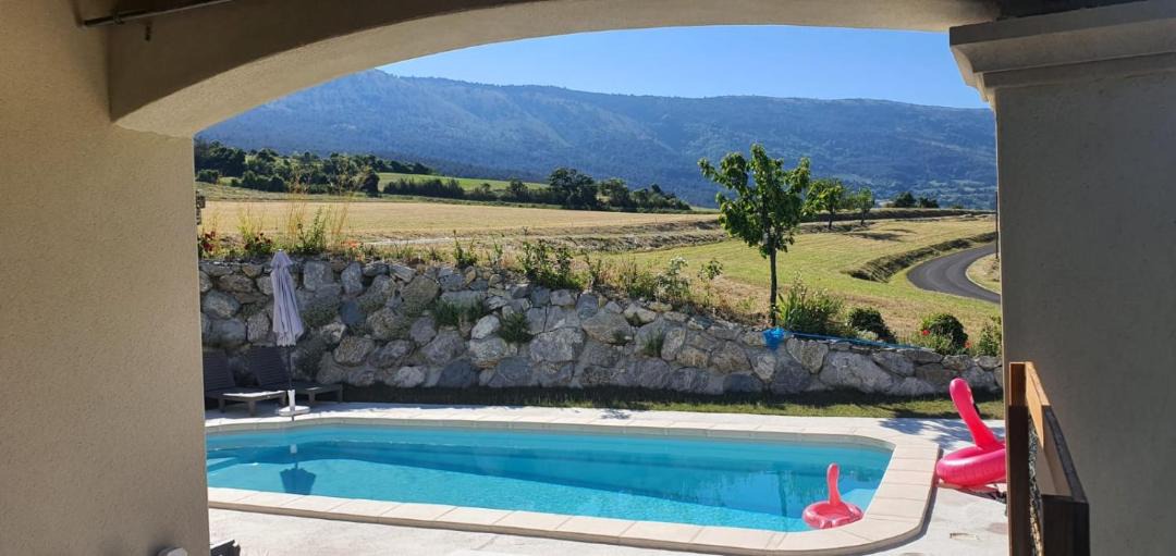 Photo of Others in Volvent