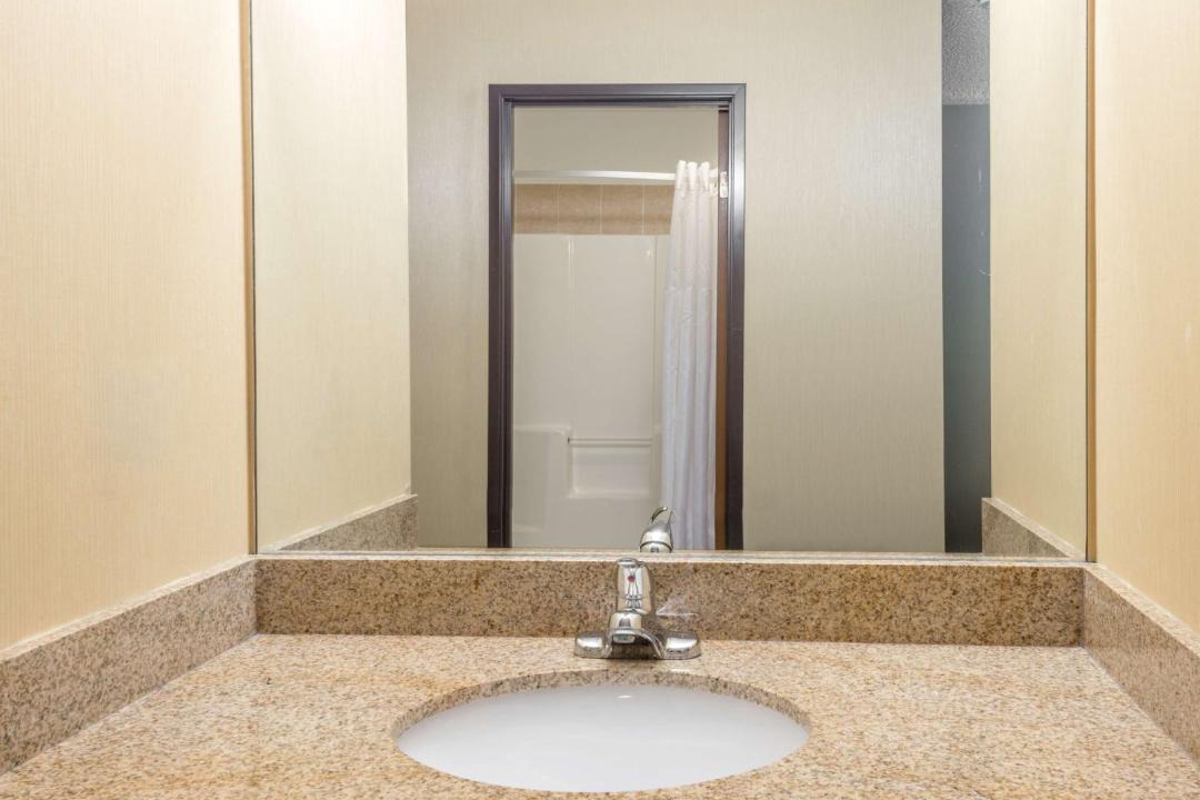 Photo of Bathroom in Carbondale