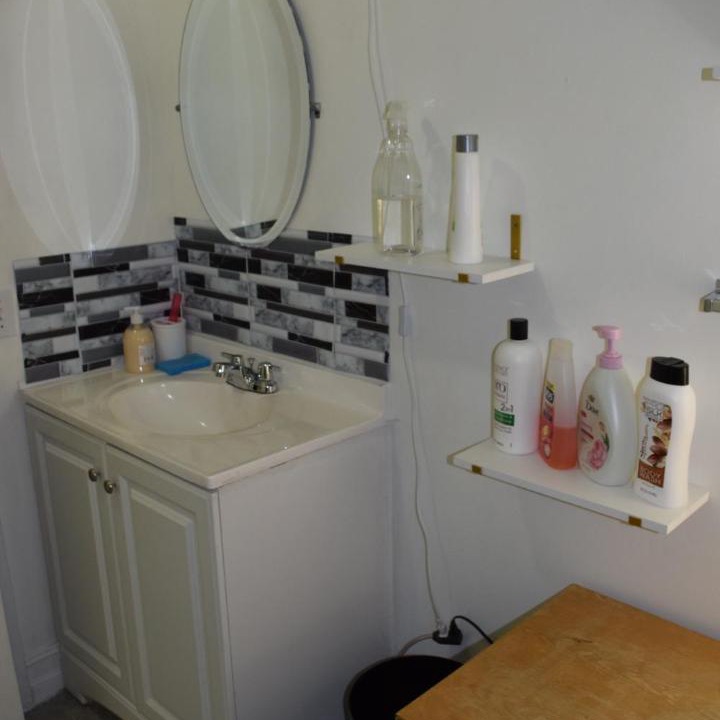 Photo of Bathroom in Golden Glades