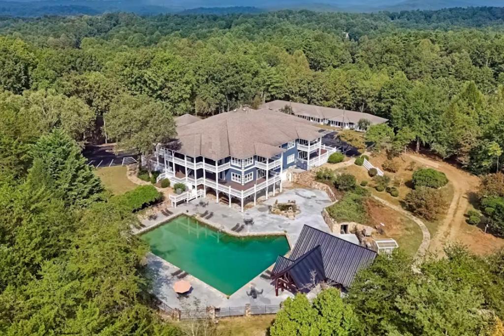 Photo of Others in Ellijay