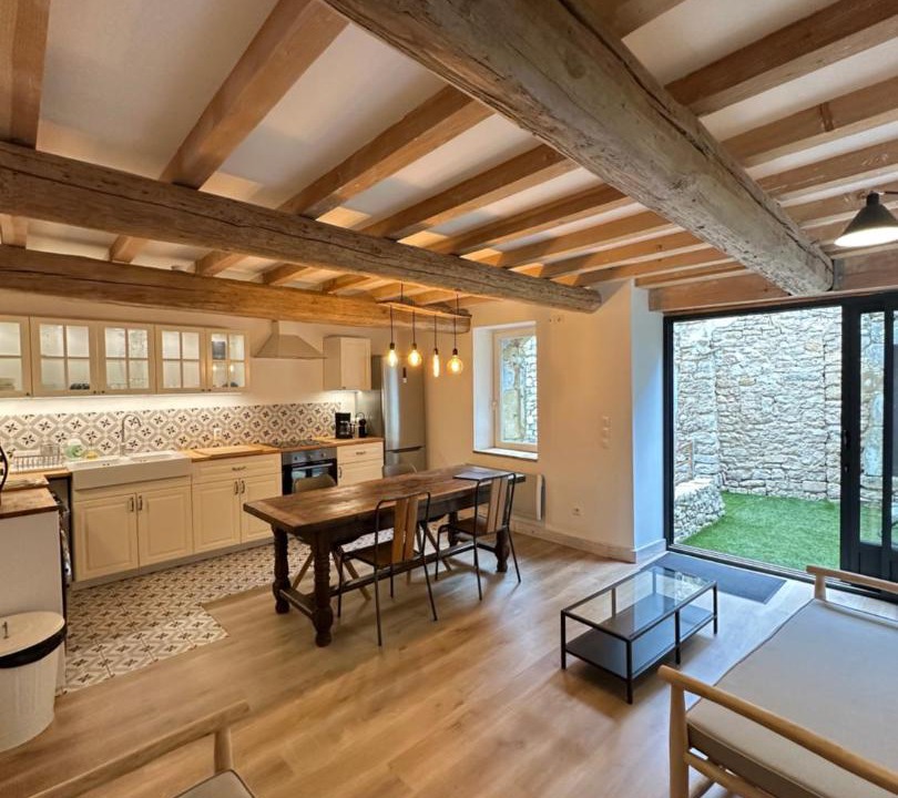 Photo of Others in Fons