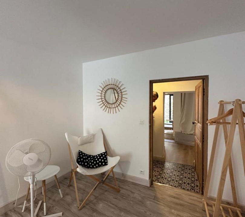 Photo of Others in Fons