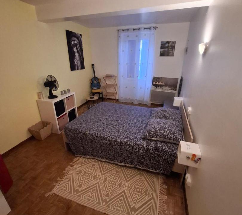 Photo of Others in Briatexte