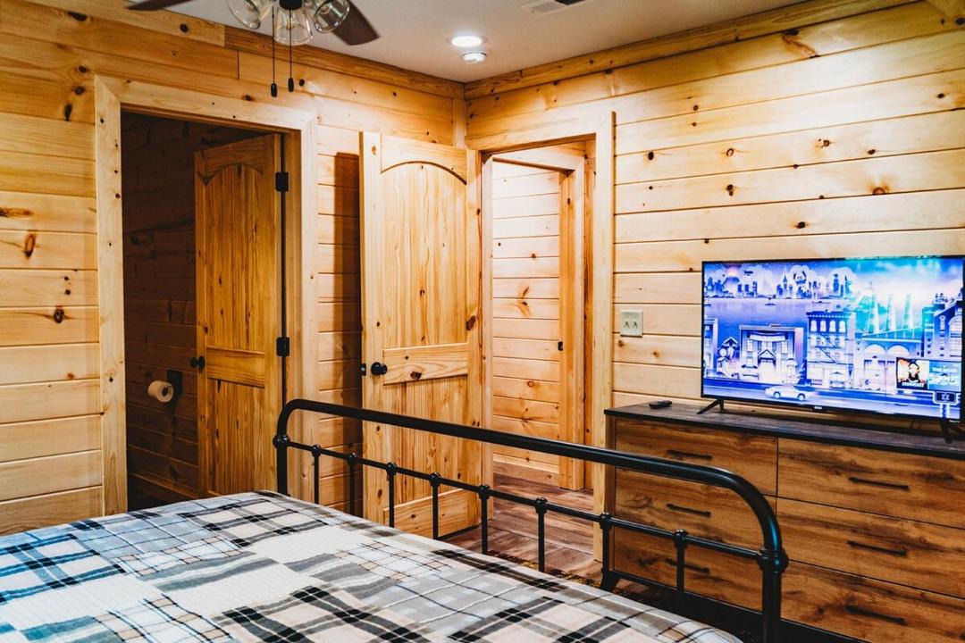 Photo of Bedroom in Pigeon Forge