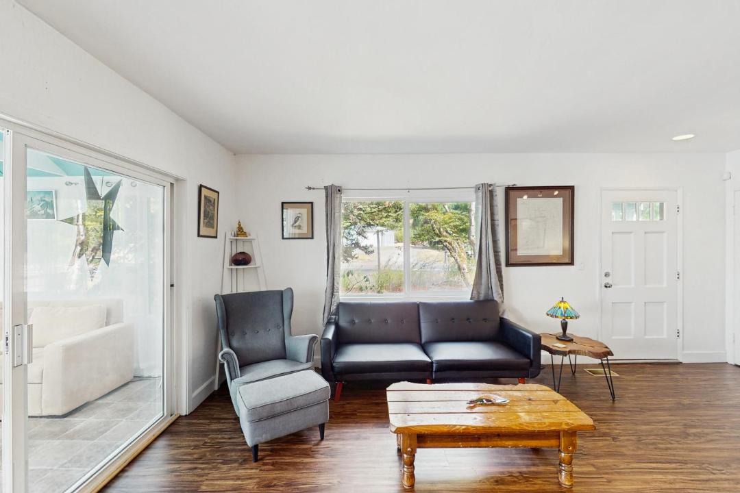 Photo of Others in Thurston