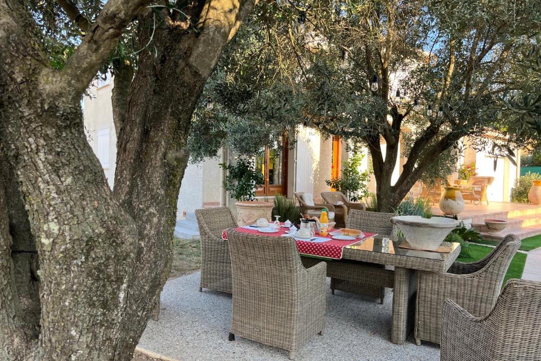 Photo of Others in Boisseron