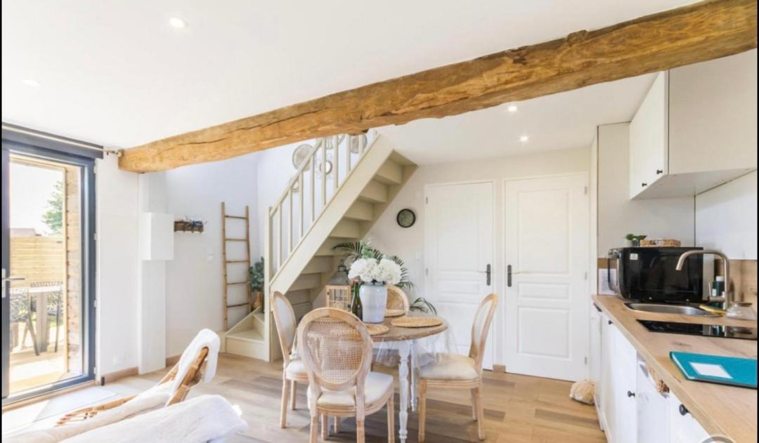 Photo of Others in Brocottes