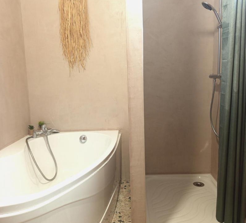 Photo of Bathroom in Les Cabanes de Fleury