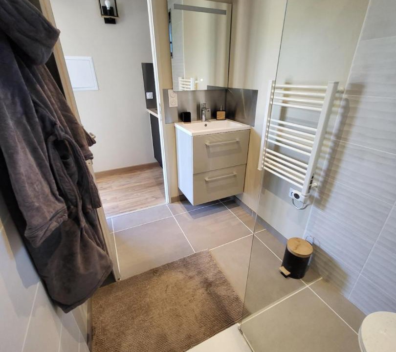 Photo of Bathroom in Saint-Affrique