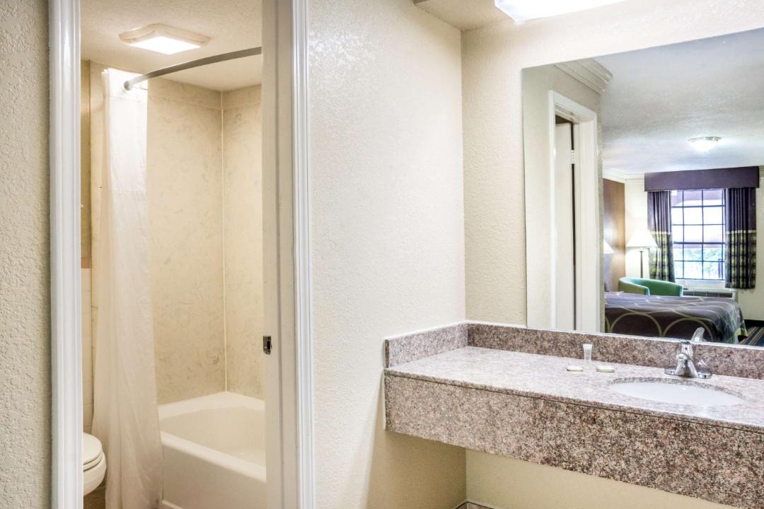 Photo of Bathroom in Barker