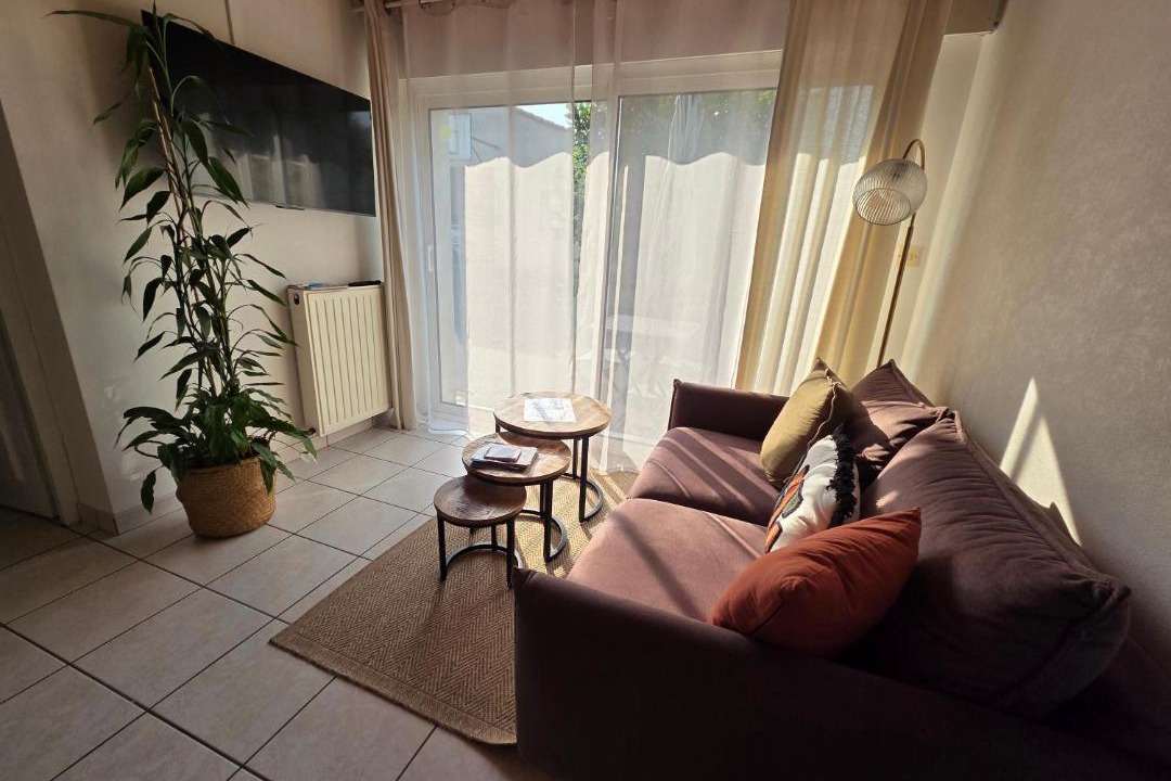 Photo of Others in Montreverd