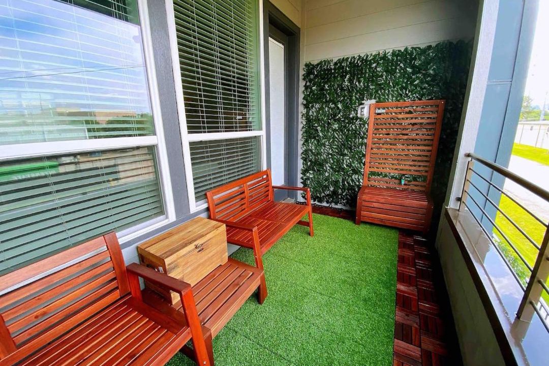 Photo of Patio Balcony in Astrodome