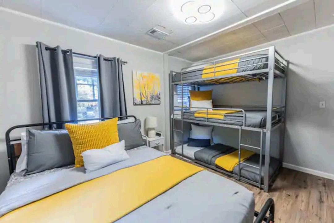 Photo of Bedroom in Lake Claire