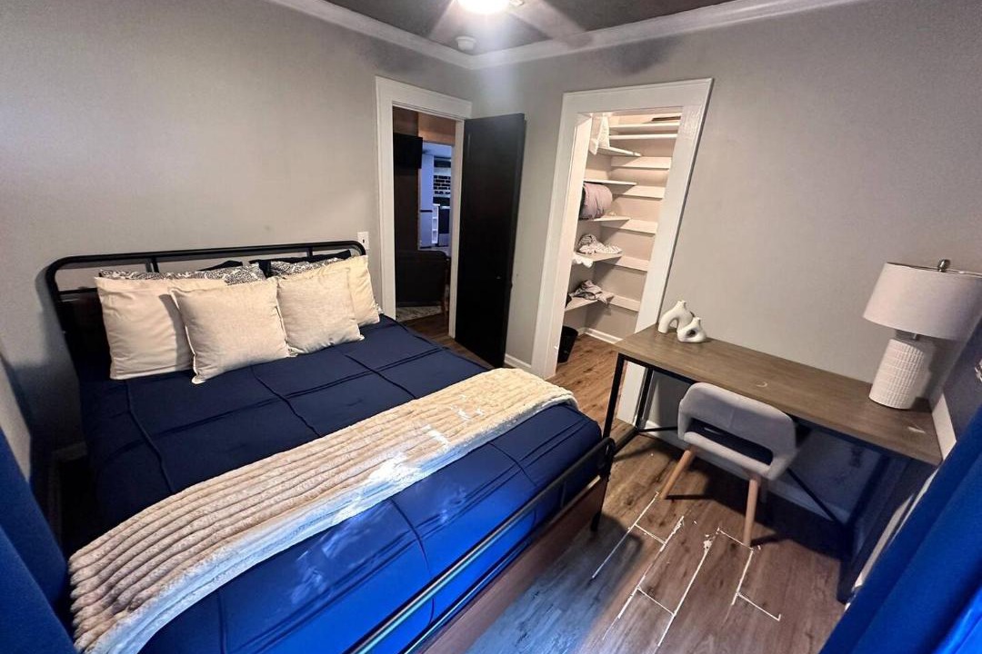 Photo of Bedroom in Lake Claire