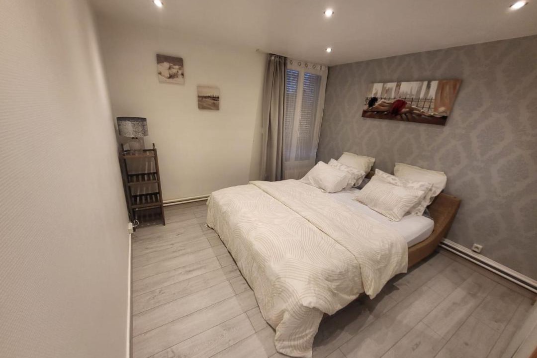 Photo of Bedroom in Beauvais