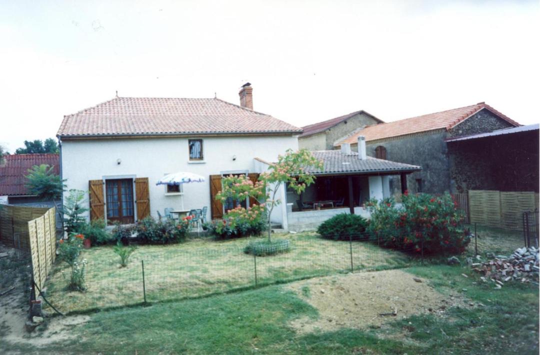 Photo of Others in Monget