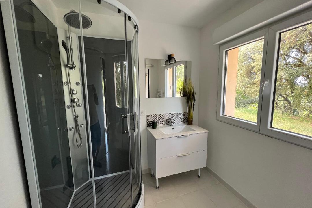 Photo of Bathroom in Mondragon