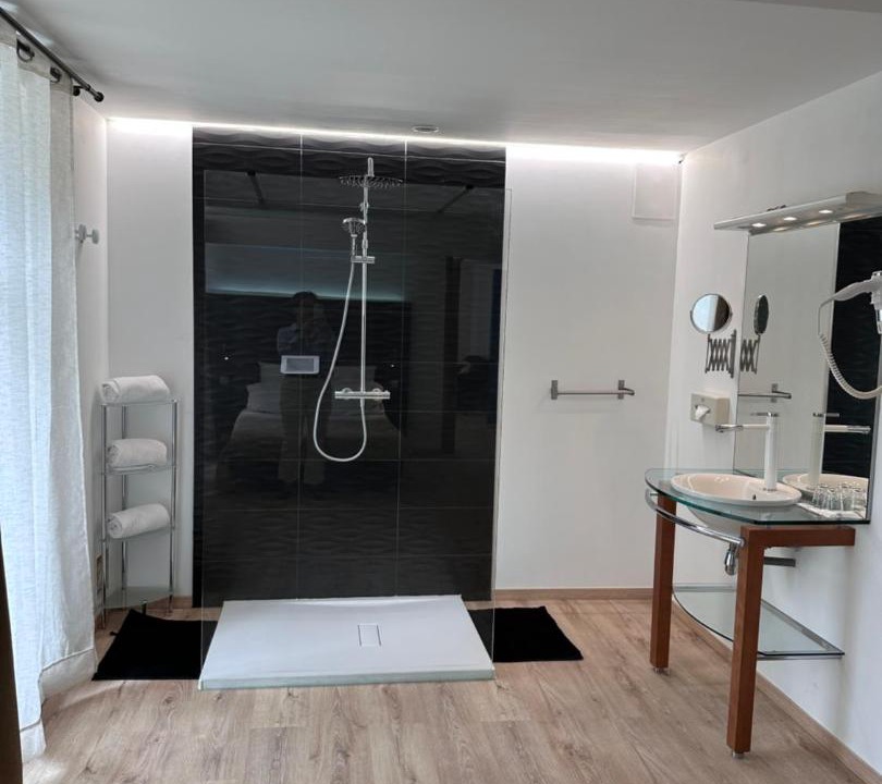 Photo of Others in Villeneuve-l'Archeveque