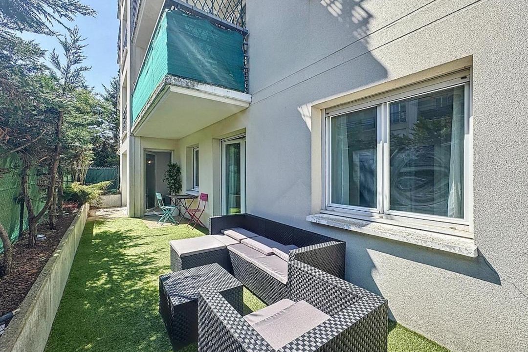 Photo of Patio Balcony in Les Louvrais
