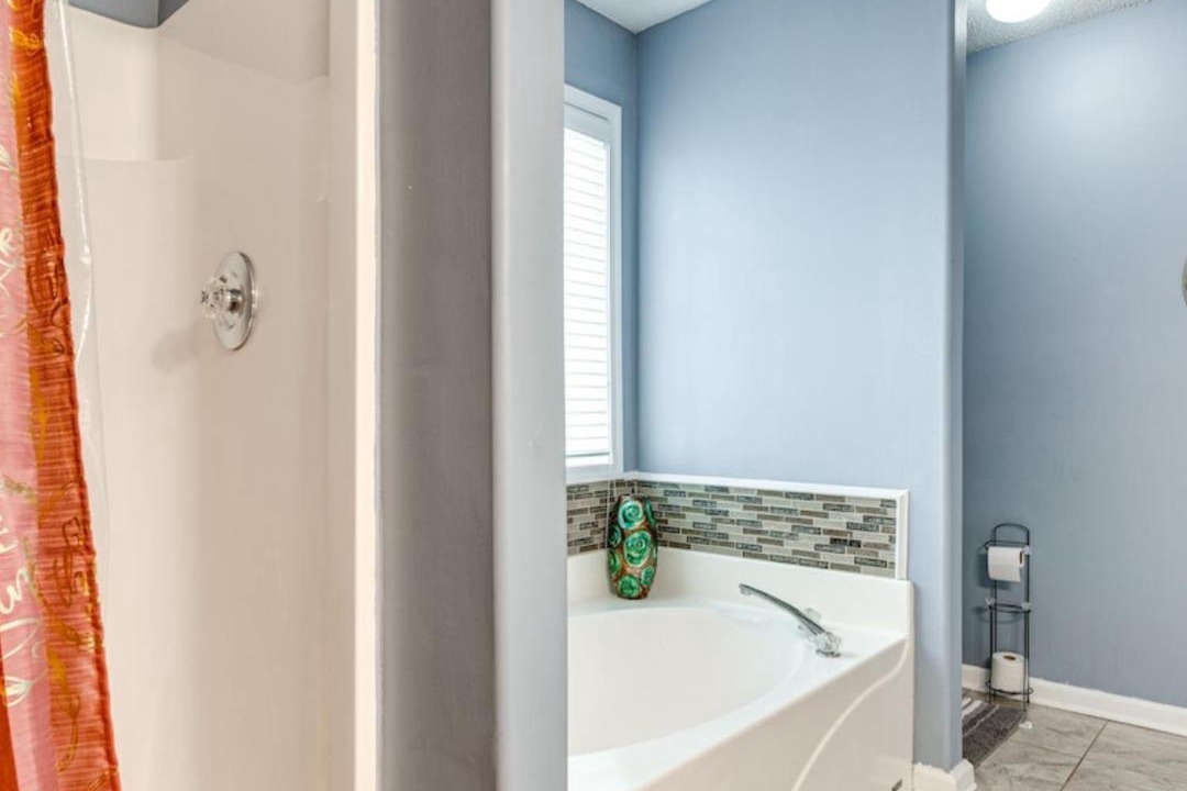 Photo of Bathroom in Winder