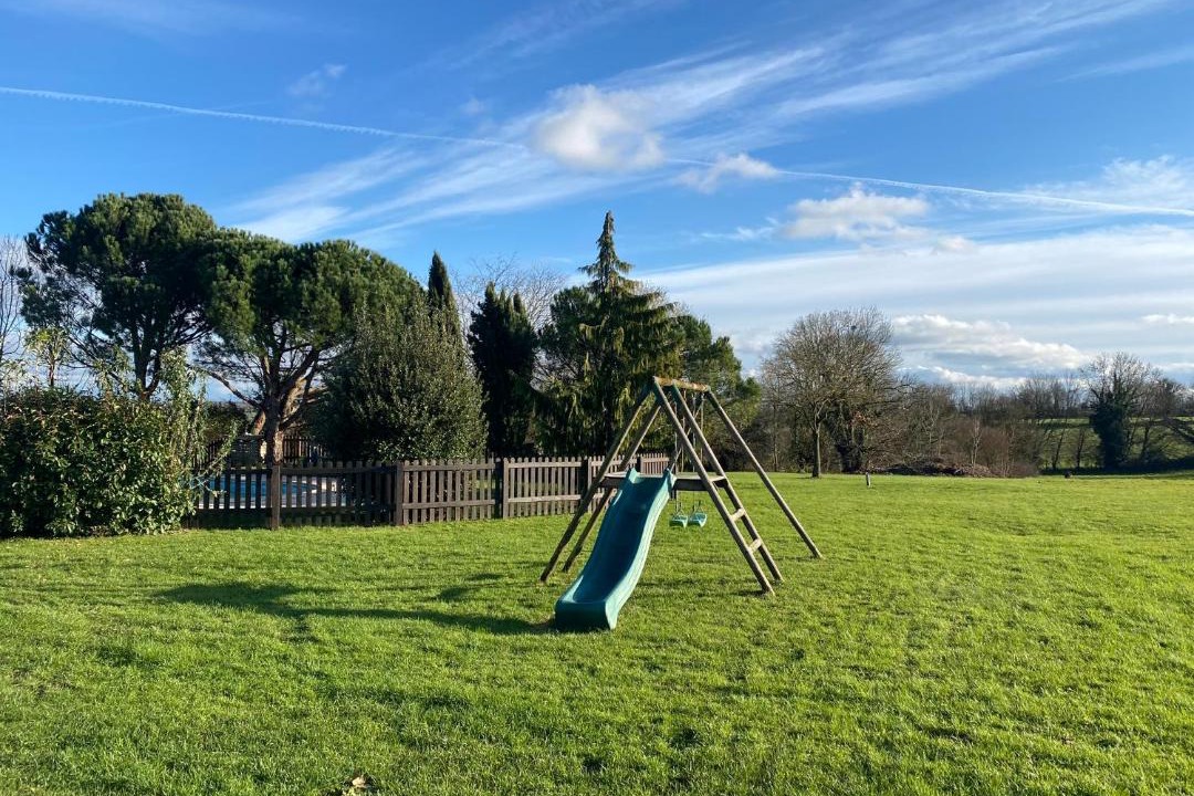 Photo of Others in Saint-Georges-de-Noisne