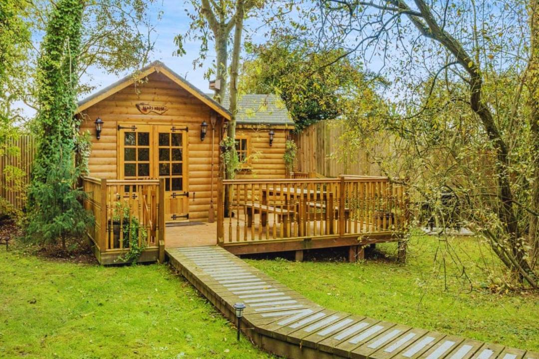 Photo of Others in Brinkley