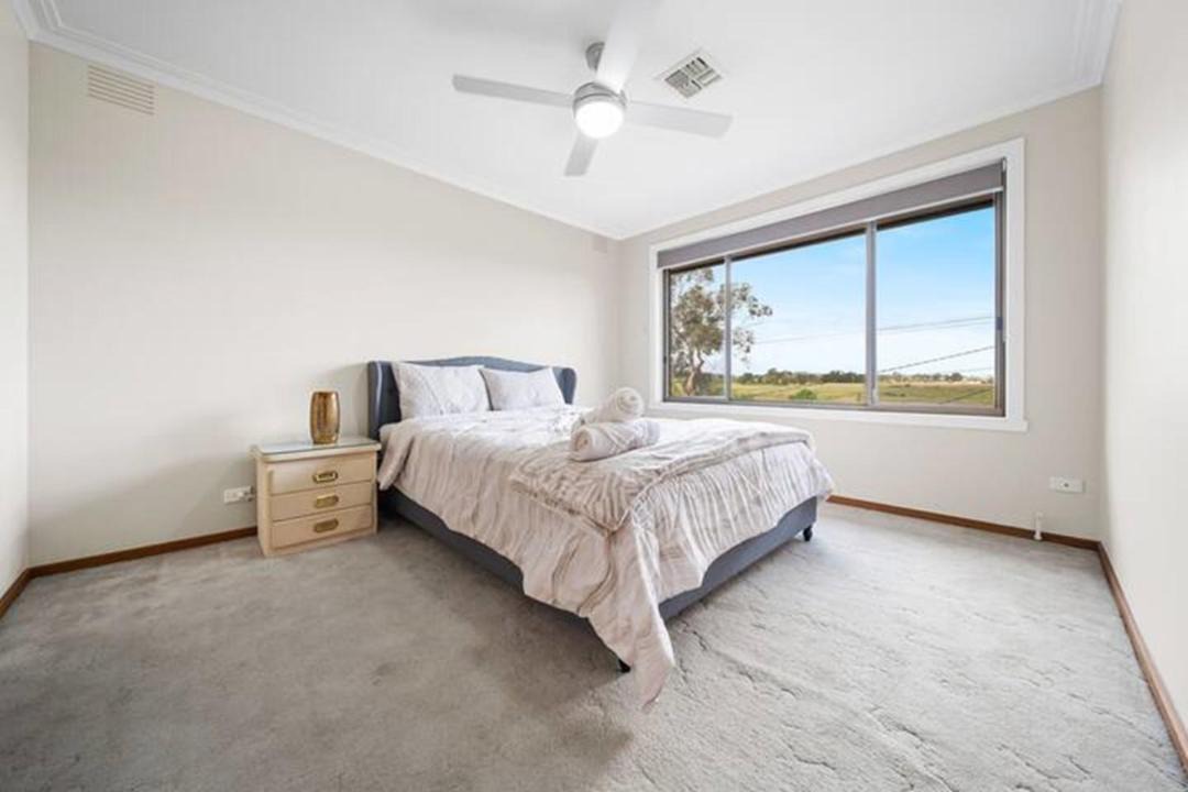 Photo of Bedroom in Officer