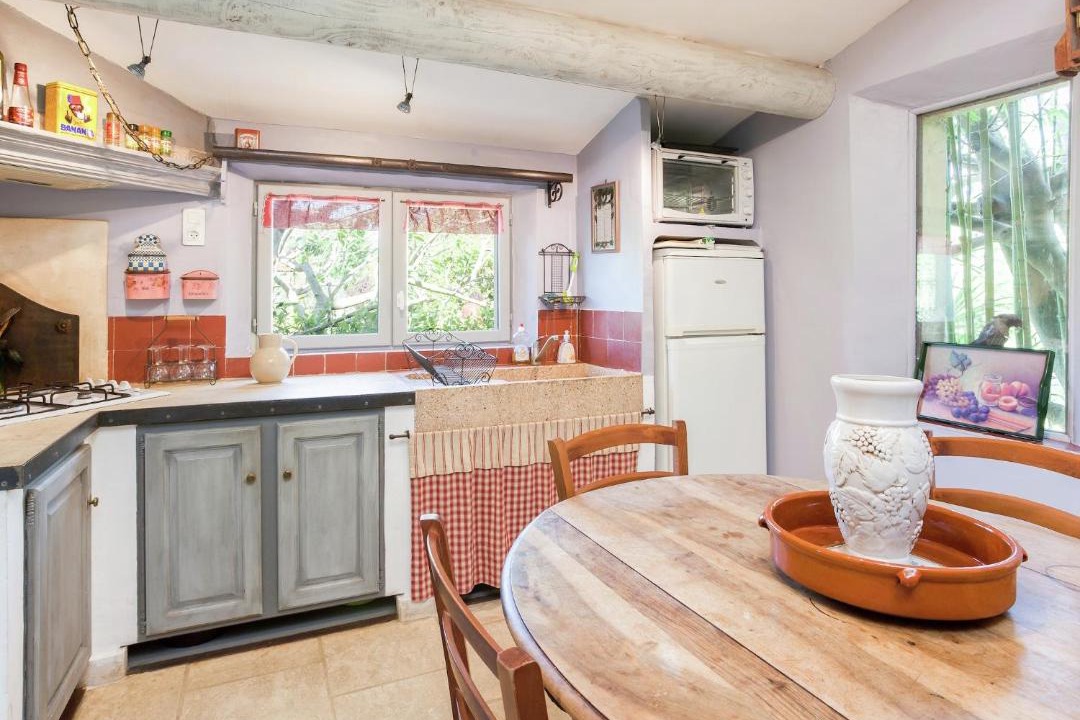 Photo of Kitchen in Oppede