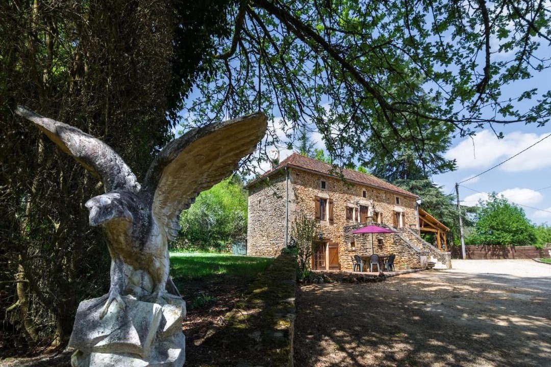 Photo of Others in Blanquefort-sur-Briolance