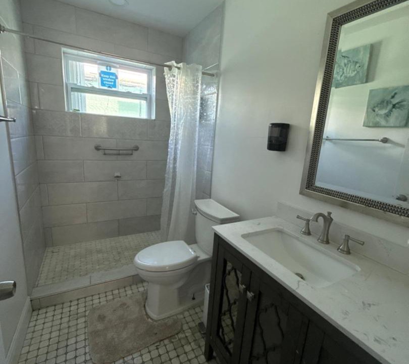 Photo of Bathroom in Little Havana